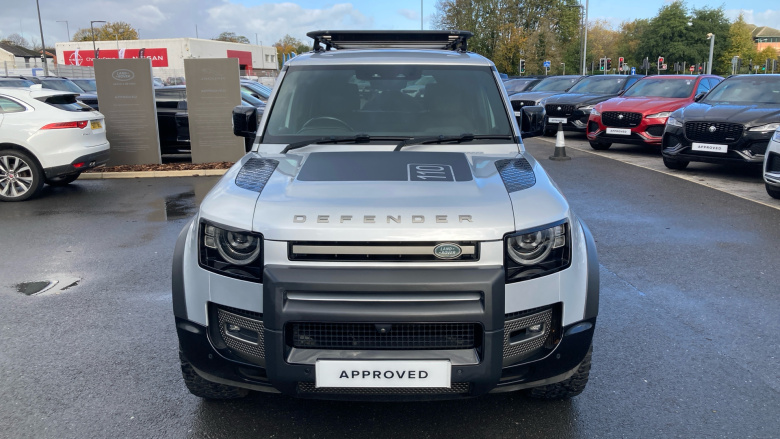 Land Rover Defender 3.0 D300 X-Dynamic HSE 110 5dr Auto Diesel Estate